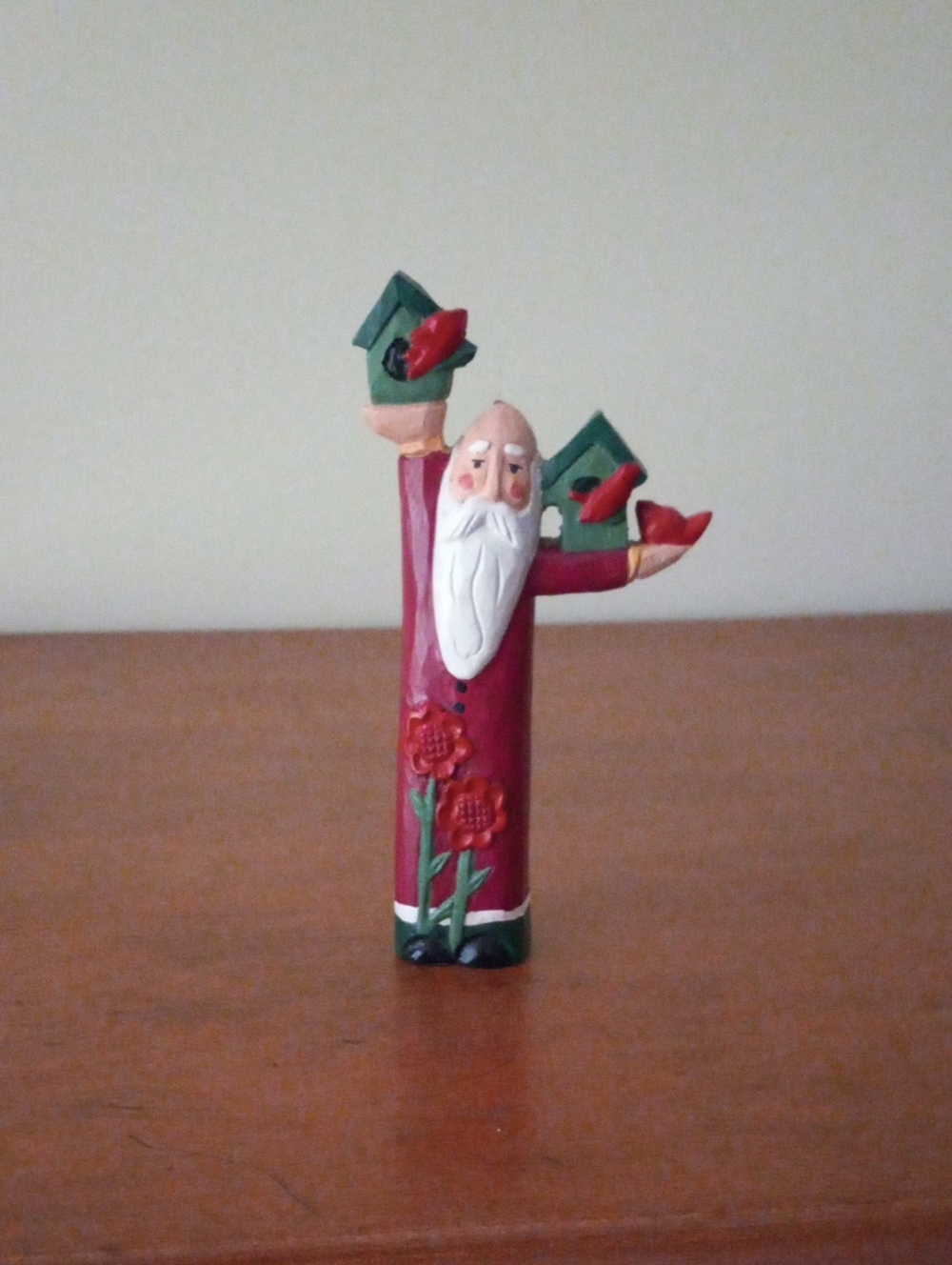 Midwest Cannon Falls Pencil Santa Figurine – Carved Wood Look with Birdhouses 6"